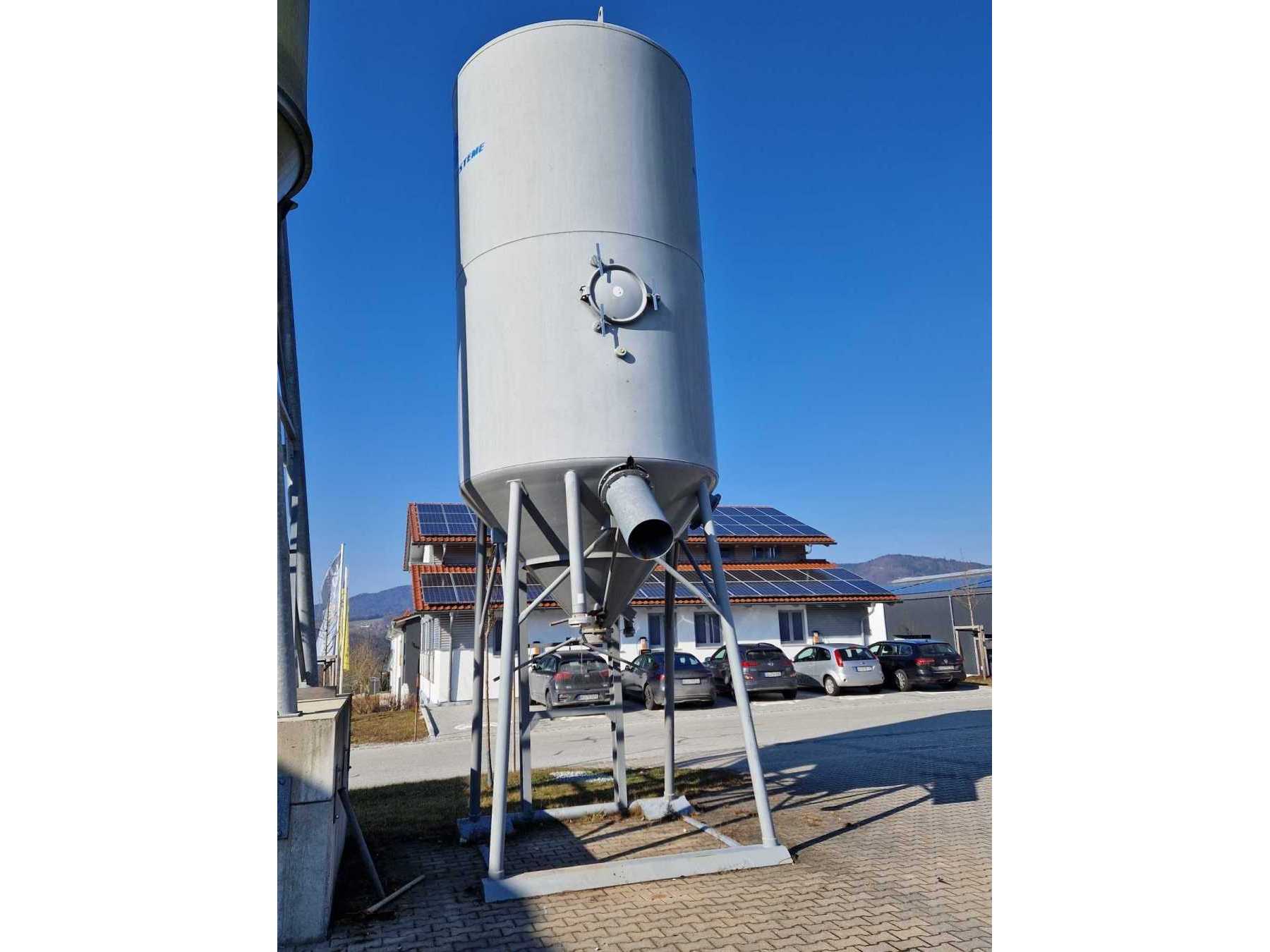 Salzsilo Vorderseite