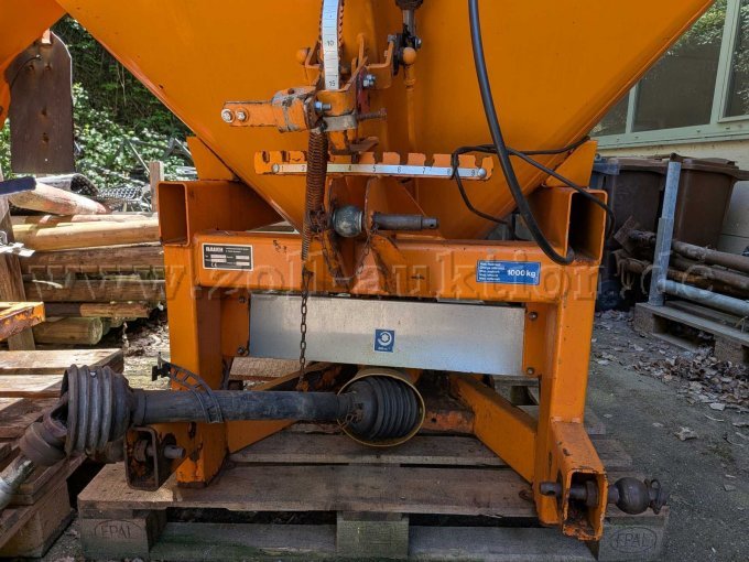 Zapfwelle, Anschluss am Traktor