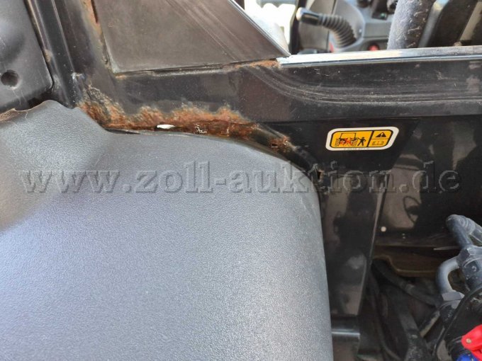 Korrosion an Rückwand der Kabine