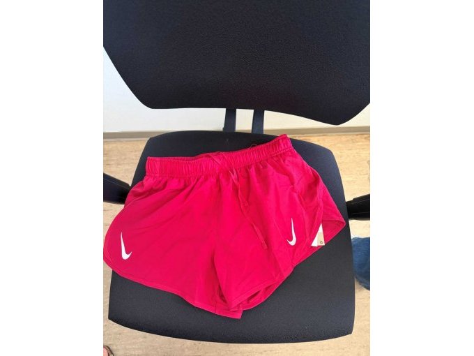 Shorts Nike Berry