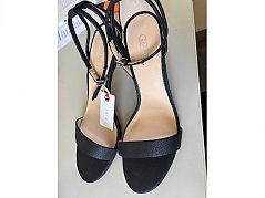 Vorderansicht Esprit Schuhe