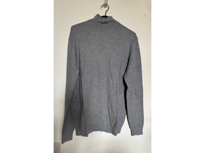 Pulli grau