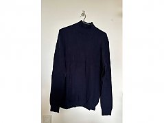 Pulli blau