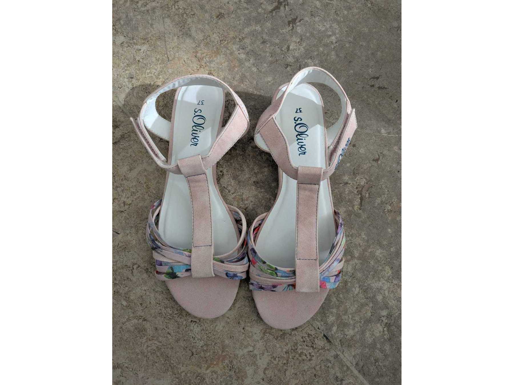 s.Oliver Sandalen