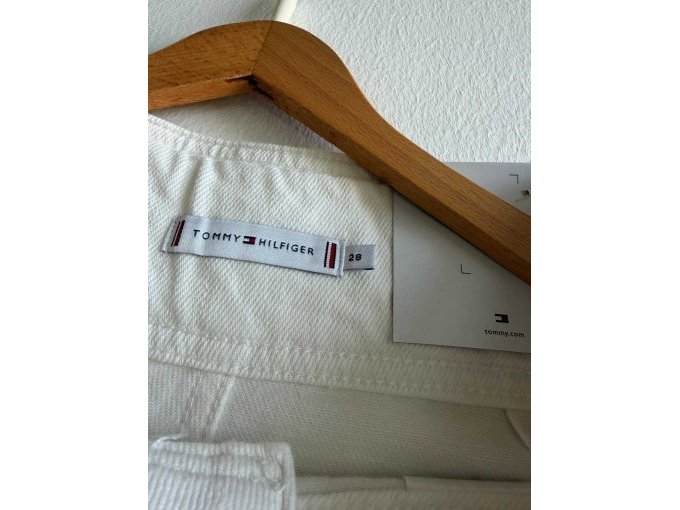 Größe der weißen Hose