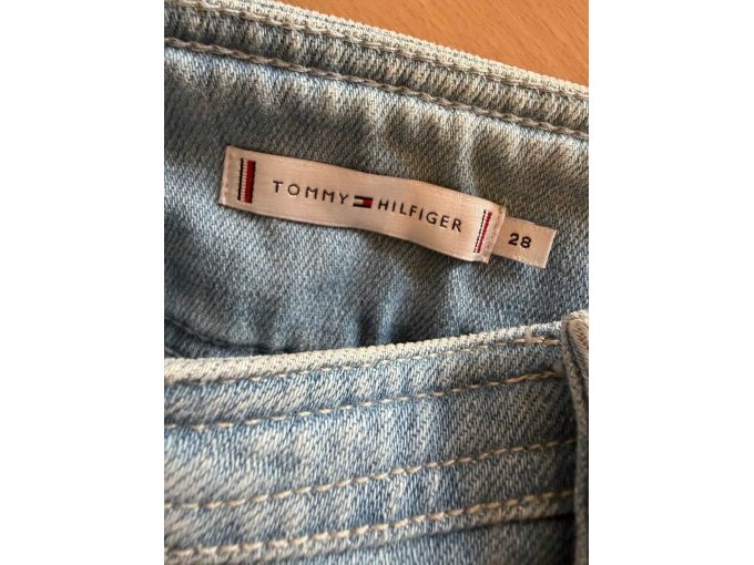 Größe der blauen Hose