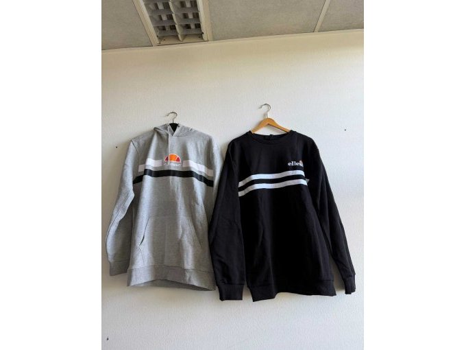 Gesamtansicht Pullover Ellesse