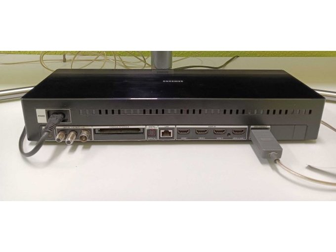 Samsung One Connect Anschlüsse