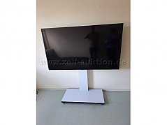 Fernseher auf Standfuß