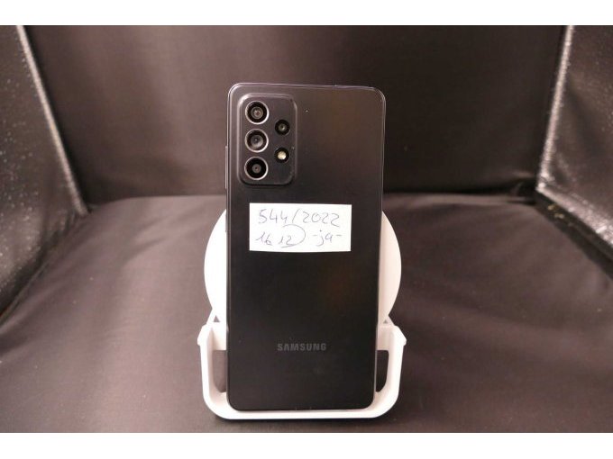 Samsung A52 5G (SM-A526B), 128 GB, Rückseitenansicht im Stehen mit Kameraansicht