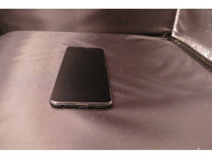 Samsung Galaxy M23 Dual SIM (SM-M236B), 128 GB, Displayansicht mit unterer Umrandung, Ladebuchse, AUX-Anschluss und Lautsprecherausgang