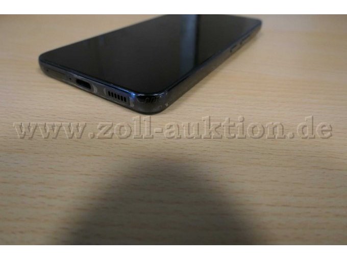 Detailaufnahme Display und Rahmen schräg unten rechts