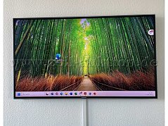 Fernseher vorne
