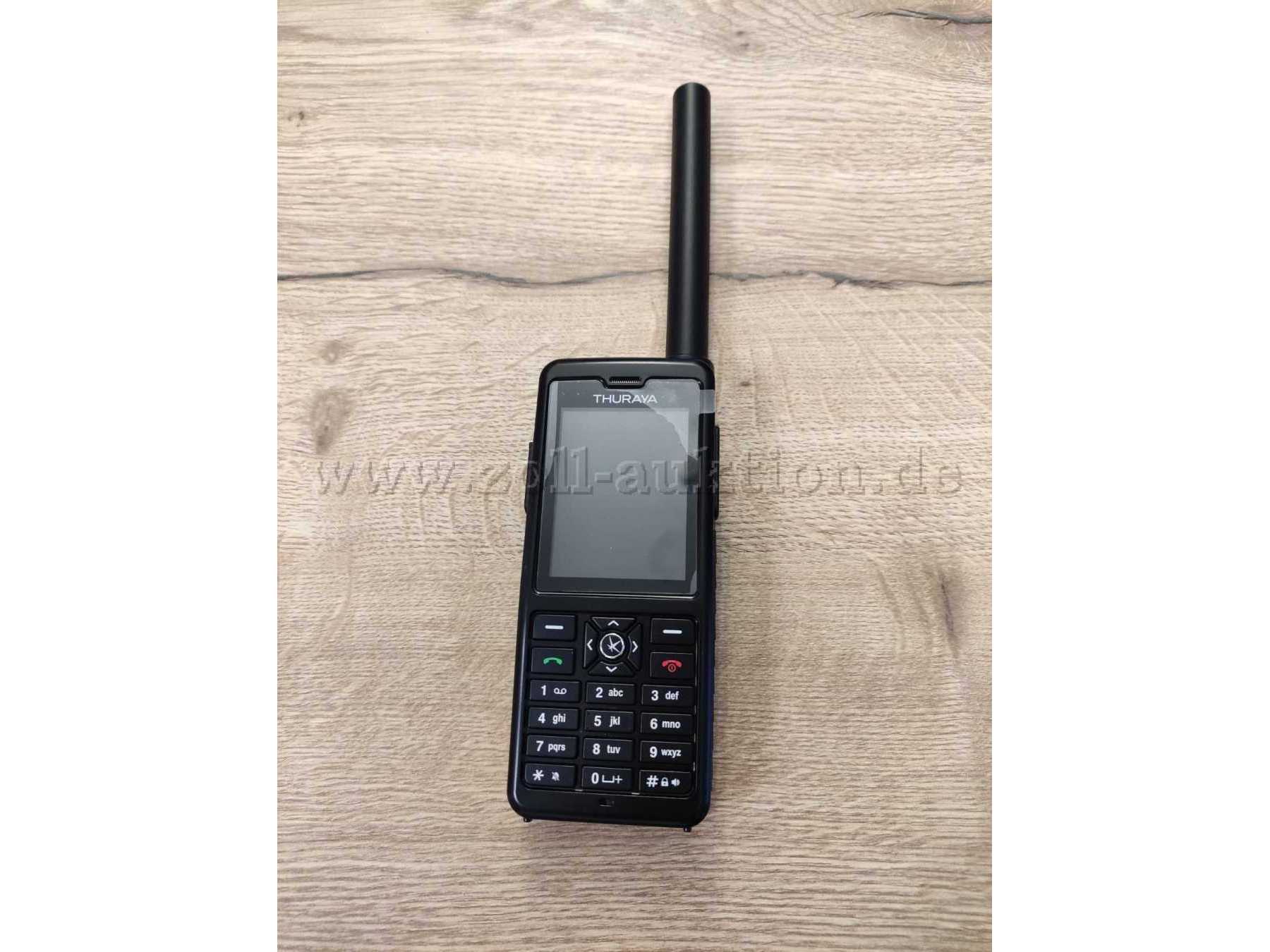 Gerät mit ausgezogener Antenne