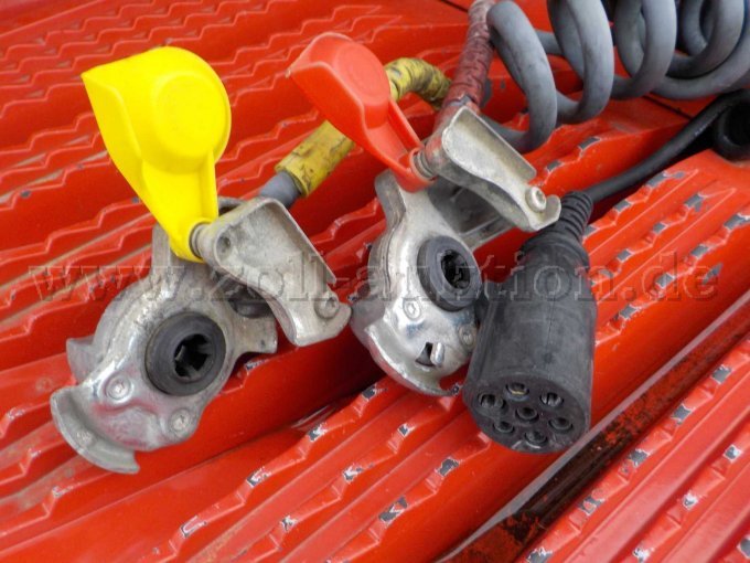 Detailbild Anschlüsse