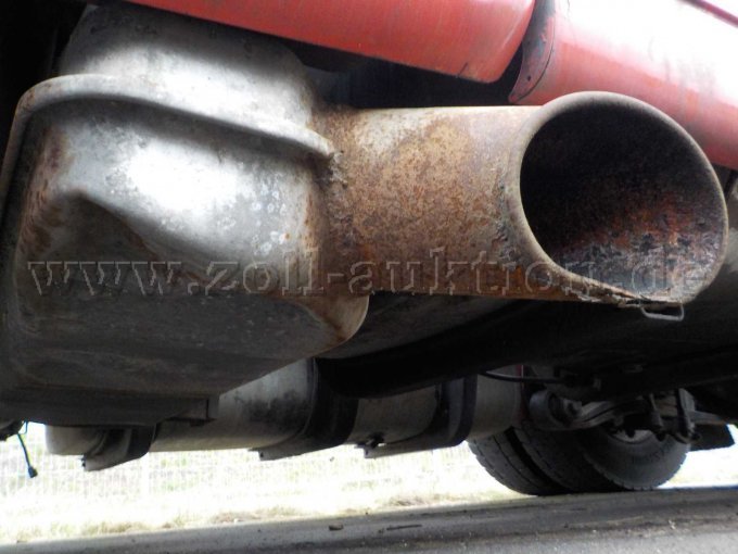 Detailbild Durchrostung an Auspuff