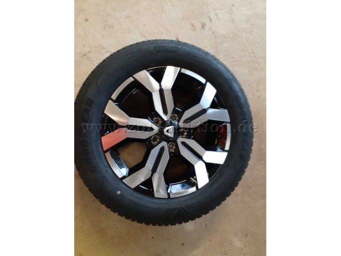 Felge mit Dacia Logo