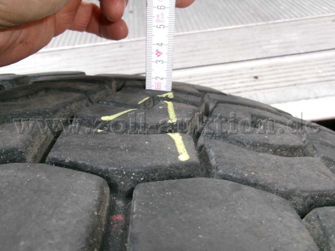 1 Satz Reifen 6 Stück Bridgestone in 11R 22.5- Typ MLX 716 – foto 6 – kavel bij Zoll-Auktion, Cuxhaven