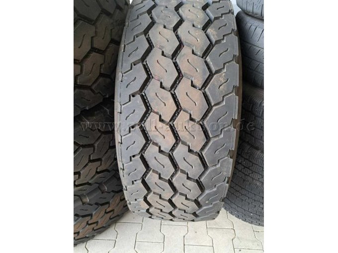 1 Satz Unimogreifen Bridgestone, 22,5 Zoll – foto 6 – kavel bij Zoll-Auktion, Ganderkesee