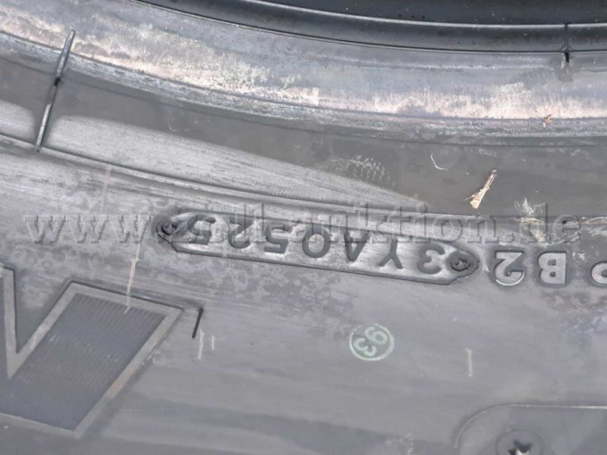 1 Satz Unimogreifen Bridgestone, 22,5 Zoll – foto 4 – kavel bij Zoll-Auktion, Ganderkesee