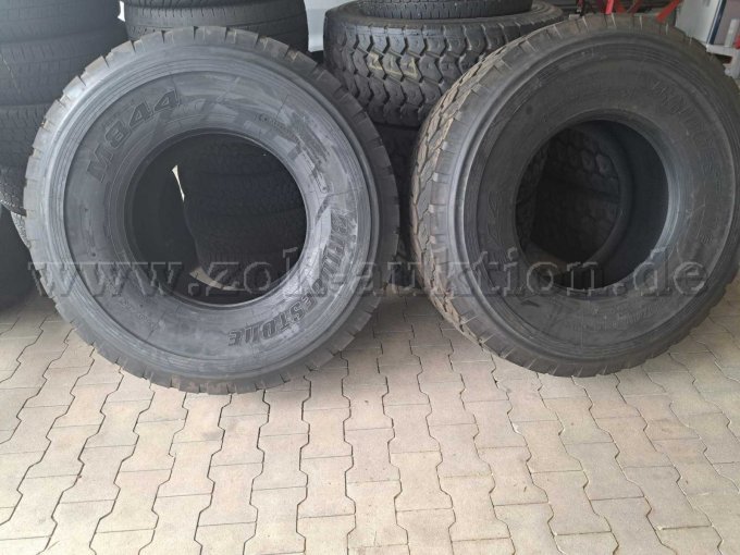 1 Satz Unimogreifen Bridgestone, 22,5 Zoll – foto 5 – kavel bij Zoll-Auktion, Ganderkesee
