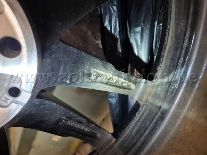 1 Satz Winterreifen inkl. Felge, 235/55 R19 105 H, für Mercedes EQE350+ – foto 5 – kavel bij Zoll-Auktion, Bielefeld