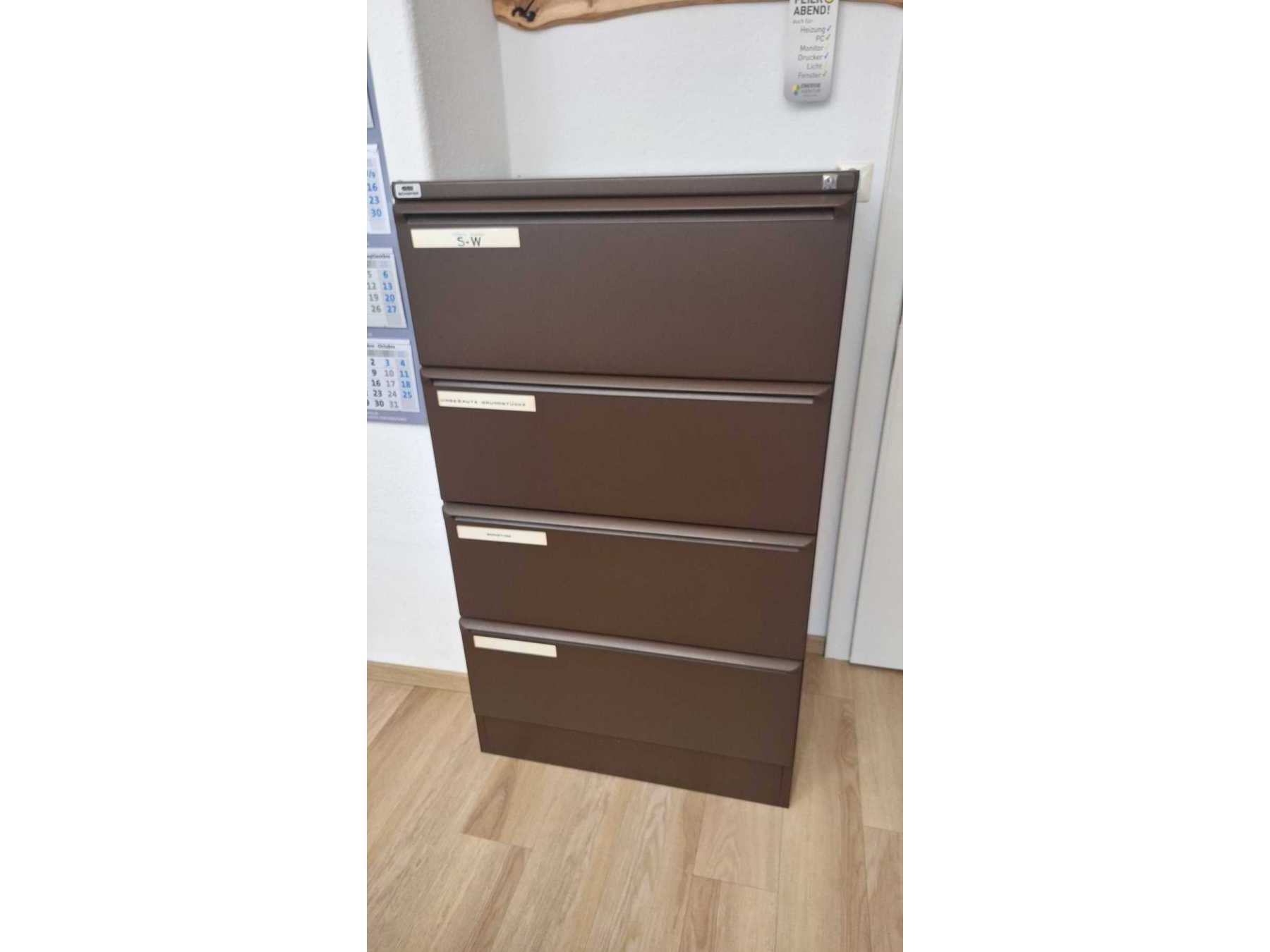 Hängeregistraturschrank (rechts vorne)