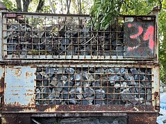 Grauwacke Gitterbox 31