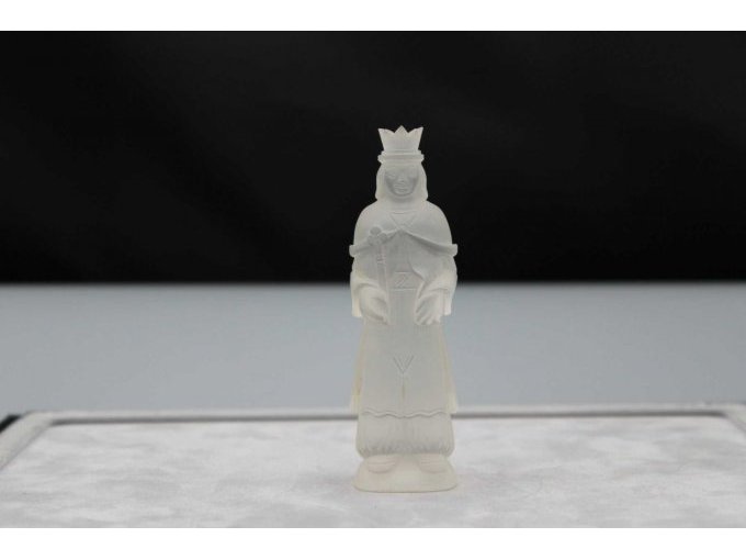 Schachfigur aus Bergkristall, König
