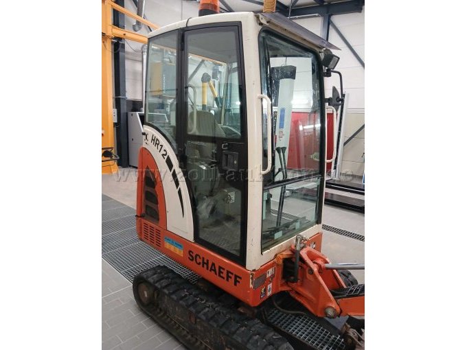 Schaeff HR 12 Ansicht rechts