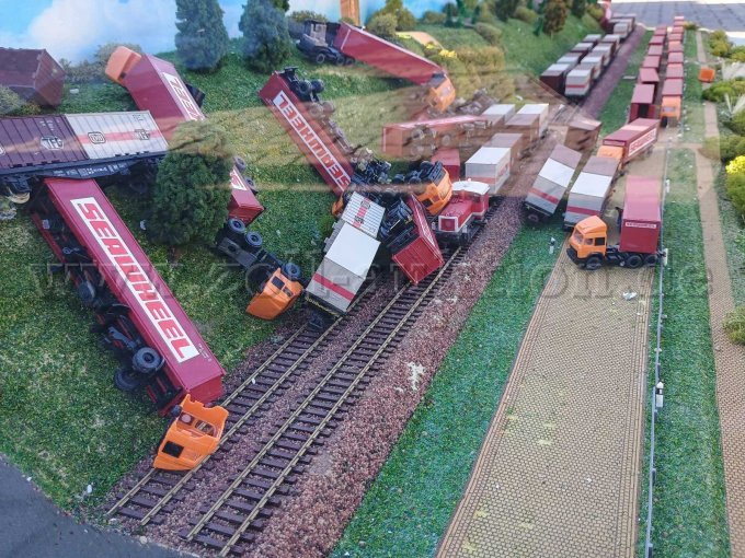 Ansicht gelöste Befestigung der Fahrzeuge