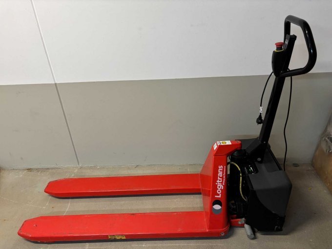 Scherenhubwagen Logitrans Seitenansicht Scherenhubwagen Logitrans Seitenansicht