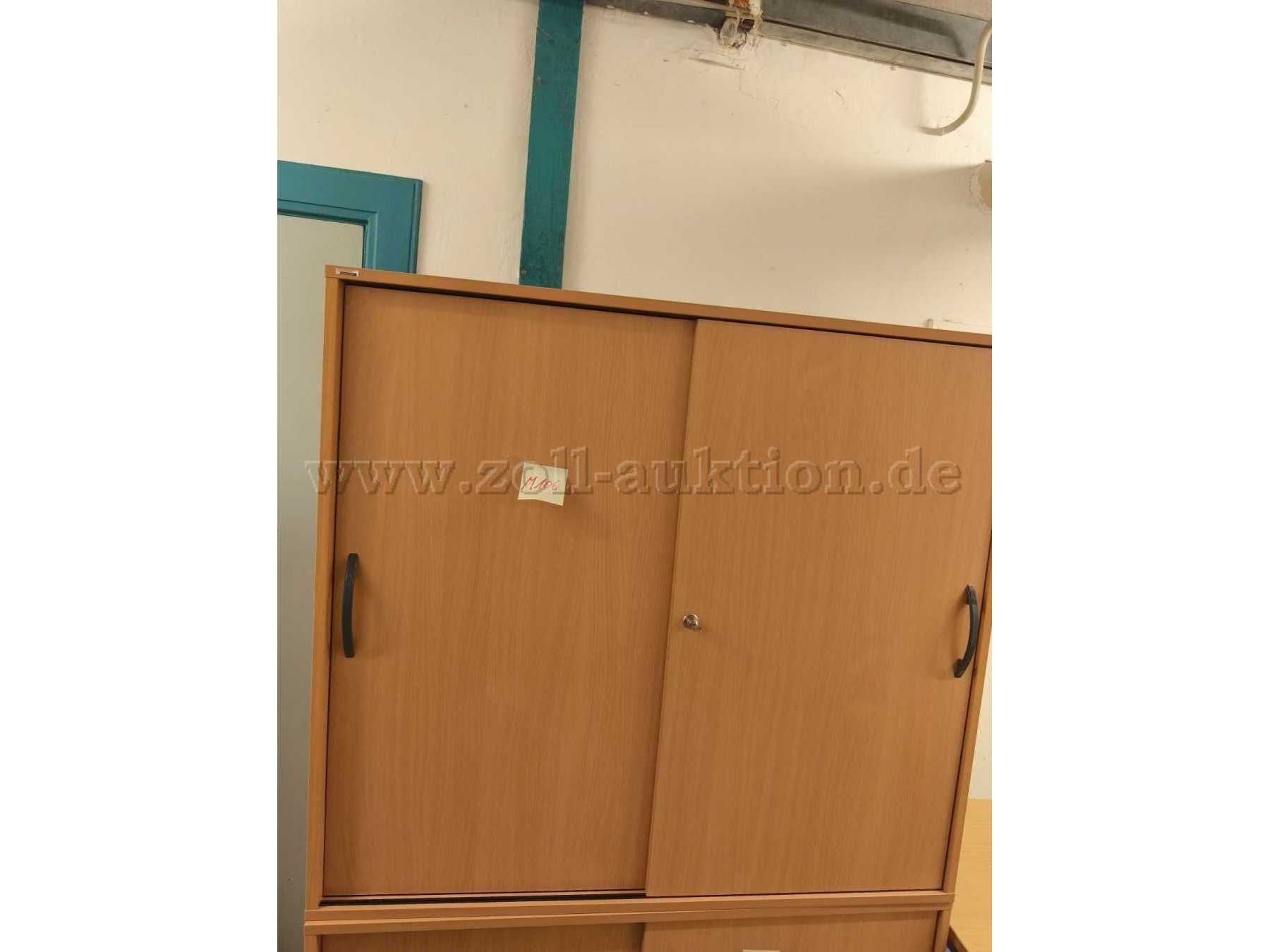 Schiebetürenschrank geschlossen