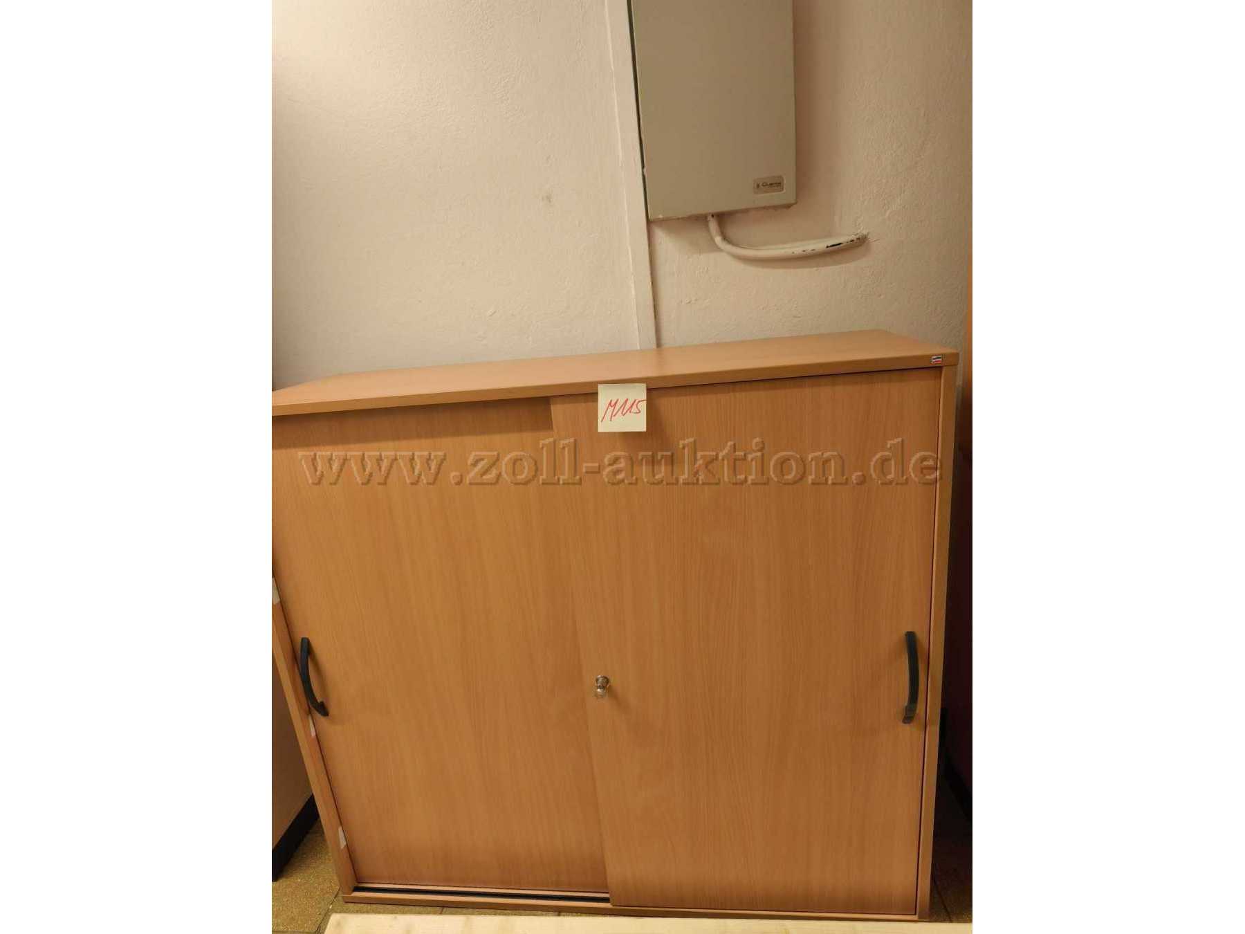 Schiebetürenschrank geschlossen