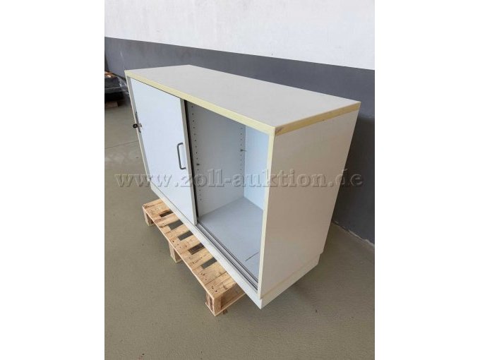 Ansicht von rechts geöffnet