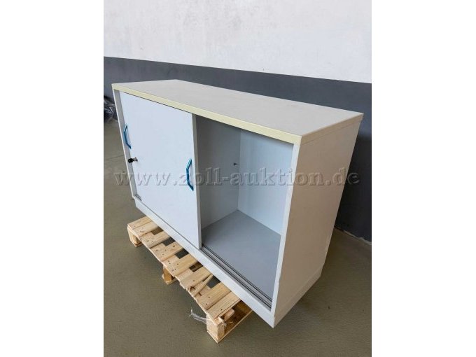 Ansicht von rechts geöffnet