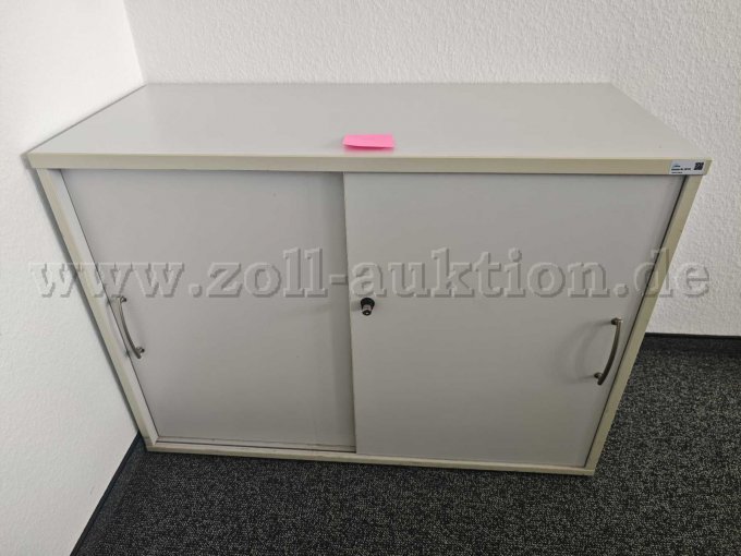 Schrank vorne