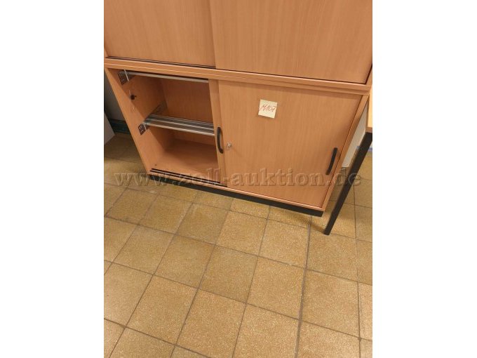 Schiebetürenschrank offen links