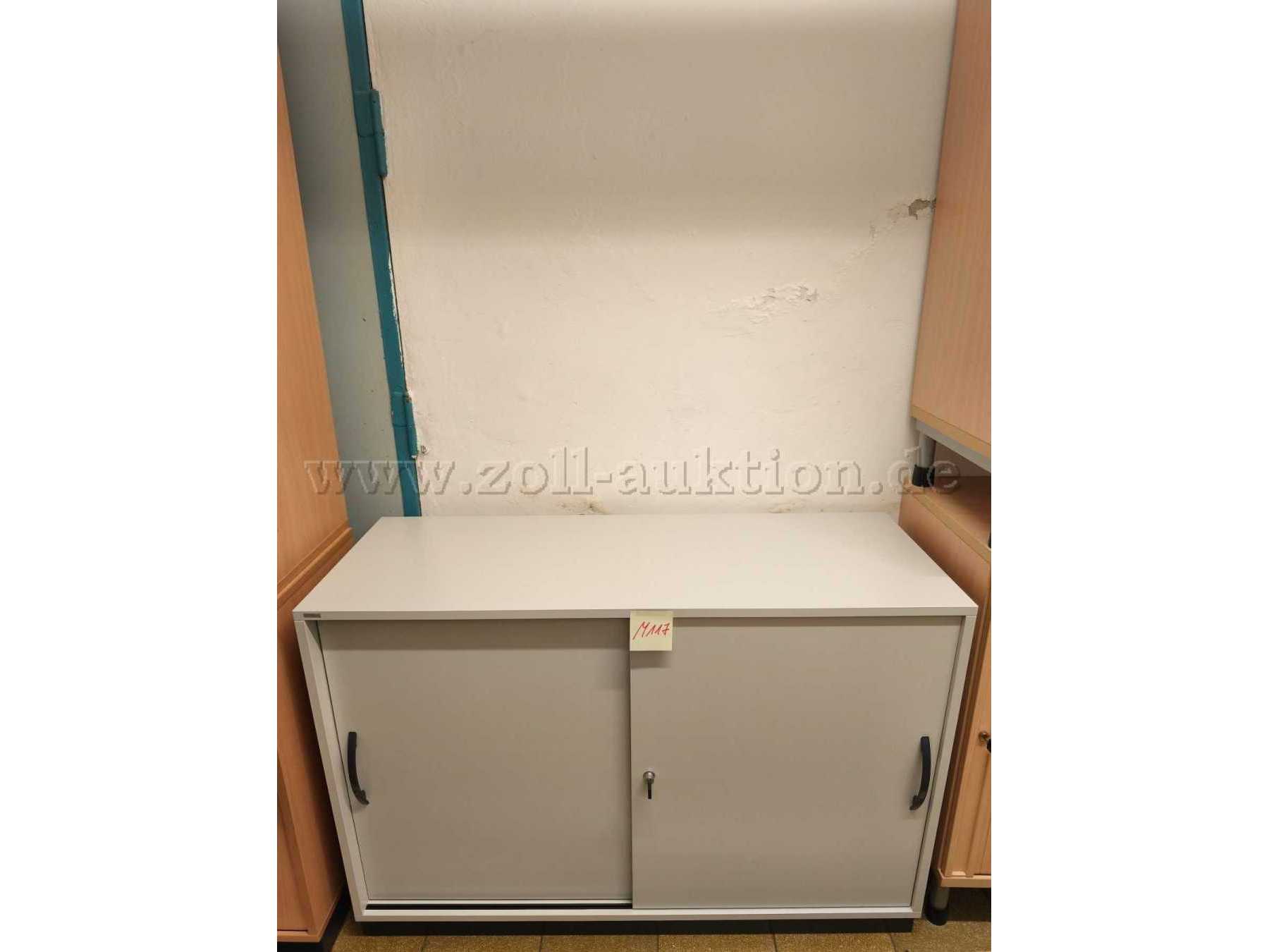 Schiebetürenschrank geschlossen