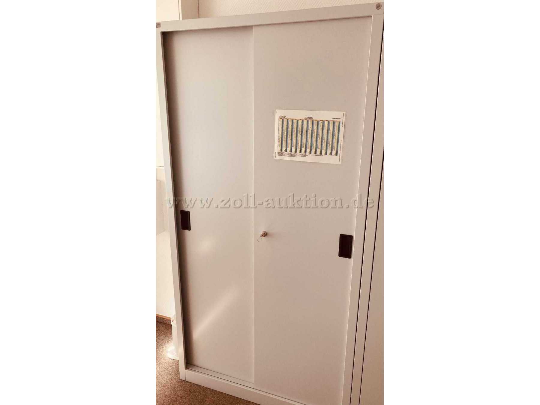 Schiebetürenschrank