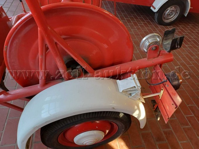 Ansicht von links
Radkasten