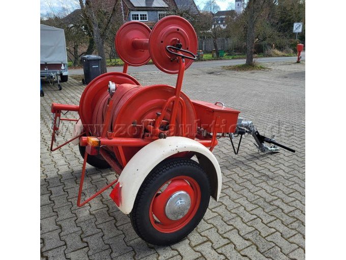 Schlauchanhänger von W. Barth, Fellbach BSA 52/II Seitenansicht