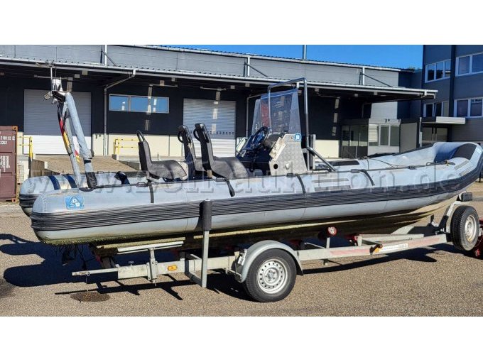 1 Schlauchboot 6.5 der Fa Deutsche Schlauchboot GmbH mit Harbeck Trailer – foto 2 – kavel bij Zoll-Auktion, Hamburg