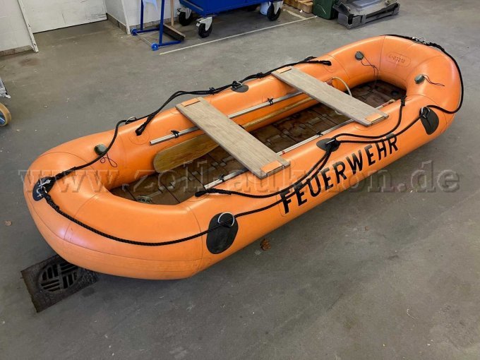 Boot von rechts