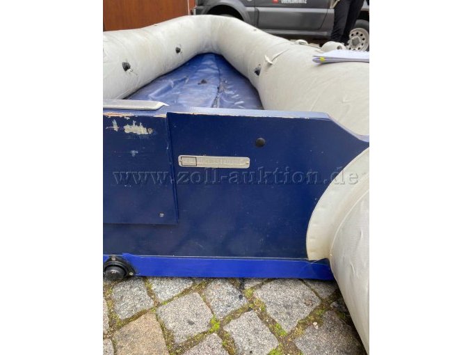 Ansicht hinten/ Gebrauchsspuren/ Abschürfungen, Kratzer durch Nutzung