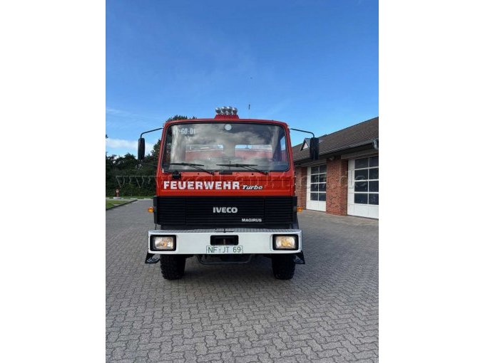 Schlauchwagen- front