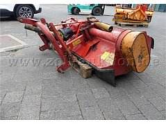 Schlegelmäher Ansicht seitlich. Zur Versteigerung steht nur der beschriebene Schlegelmäher.