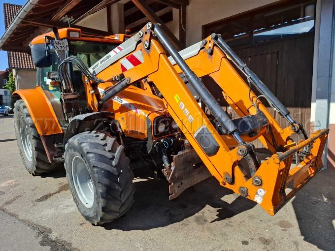 1 Schlepper Massey Ferguson 5455 mit Frontlader – foto 5 – kavel bij Zoll-Auktion, Kaisersbach