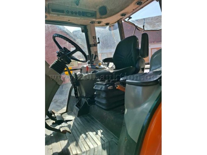 1 Schlepper Massey Ferguson 5455 mit Frontlader – foto 6 – kavel bij Zoll-Auktion, Kaisersbach