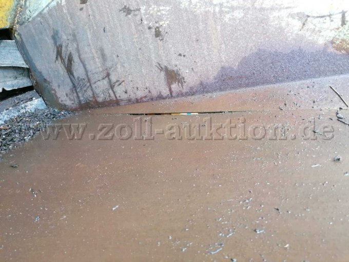 Riss Boden vom Trichter